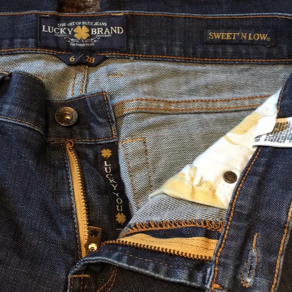 Lucky Brand Jeans, size 6/28, Sweet’ N Low®️ - Picture 2 of 4